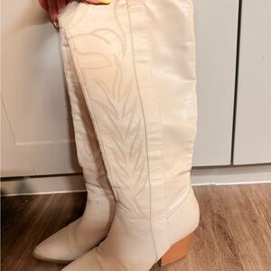 Elegant Cream Knee-High Women's Boots